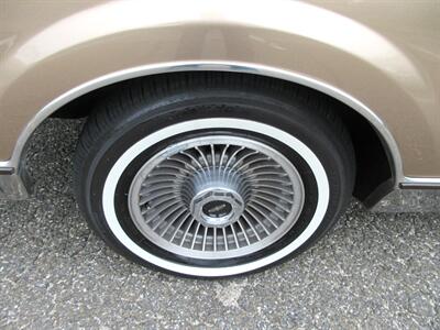1980 Lincoln Town Car - Photo 48 - Bohemia, NY 11716