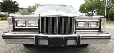 1980 Lincoln Town Car - Photo 11 - Bohemia, NY 11716