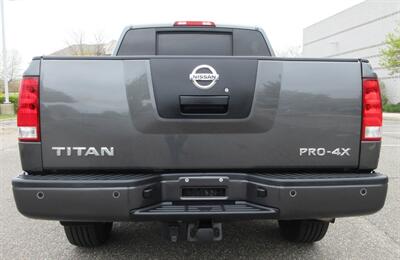 2011 Nissan Titan PRO-4X   - Photo 16 - Bohemia, NY 11716