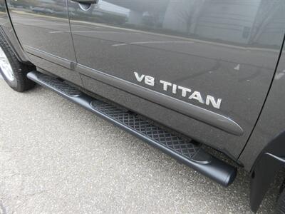 2011 Nissan Titan PRO-4X   - Photo 24 - Bohemia, NY 11716
