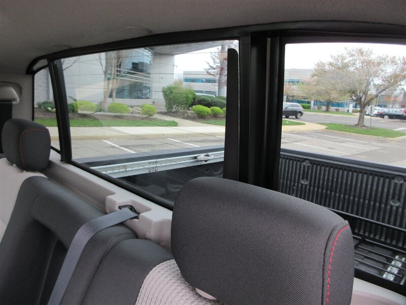 2011 Nissan Titan PRO-4X   - Photo 46 - Bohemia, NY 11716