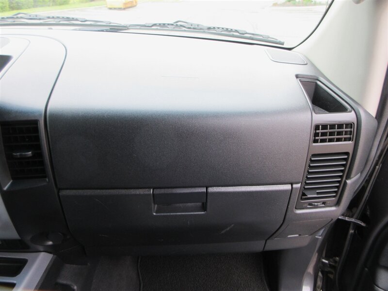 2011 Nissan Titan PRO-4X   - Photo 52 - Bohemia, NY 11716