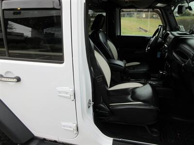 2014 Jeep Wrangler Unlimited Sport - Photo 47 - Bohemia, NY 11716