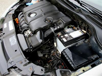 2011 Volkswagen Golf 2 Door Hatchback   - Photo 53 - Bohemia, NY 11716
