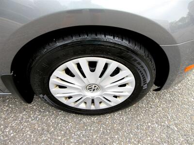 2011 Volkswagen Golf 2 Door Hatchback   - Photo 49 - Bohemia, NY 11716