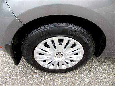 2011 Volkswagen Golf 2 Door Hatchback   - Photo 50 - Bohemia, NY 11716