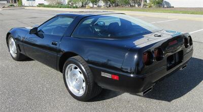 1996 Chevrolet Corvette Coupe   - Photo 3 - Bohemia, NY 11716