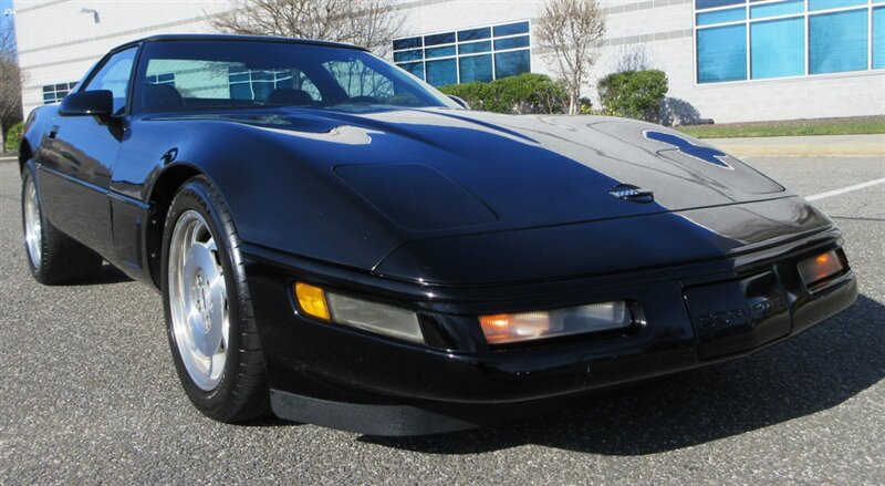 1996 Chevrolet Corvette Coupe - Photo 2 - Bohemia, NY 11716
