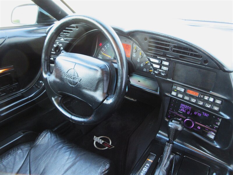 1996 Chevrolet Corvette Coupe - Photo 32 - Bohemia, NY 11716