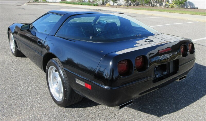 1996 Chevrolet Corvette Coupe - Photo 7 - Bohemia, NY 11716