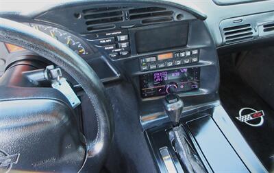 1996 Chevrolet Corvette Coupe   - Photo 38 - Bohemia, NY 11716