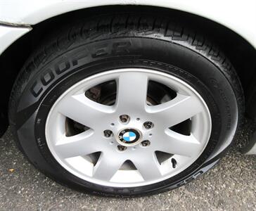 2005 BMW 325xiT  Wagon - Photo 58 - Bohemia, NY 11716