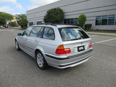 2005 BMW 325xiT  Wagon - Photo 3 - Bohemia, NY 11716