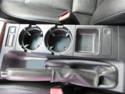 2005 BMW 325xiT  Wagon - Photo 37 - Bohemia, NY 11716