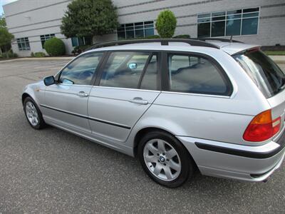 2005 BMW 325xiT  Wagon - Photo 22 - Bohemia, NY 11716