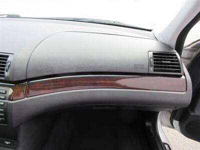 2005 BMW 325xiT  Wagon - Photo 50 - Bohemia, NY 11716