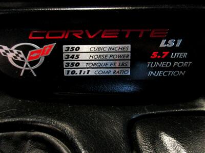 2001 Chevrolet Corvette Coupe   - Photo 29 - Bohemia, NY 11716