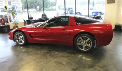 2001 Chevrolet Corvette Coupe   - Photo 11 - Bohemia, NY 11716