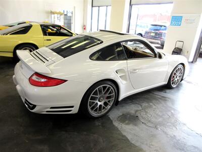 2012 Porsche 911 Turbo   - Photo 16 - Bohemia, NY 11716