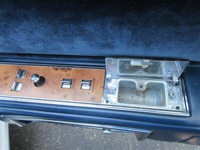 1985 Lincoln Town Car - Photo 52 - Bohemia, NY 11716