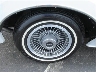 1985 Lincoln Town Car - Photo 65 - Bohemia, NY 11716