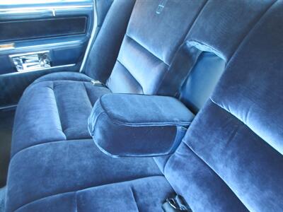 1985 Lincoln Town Car - Photo 42 - Bohemia, NY 11716