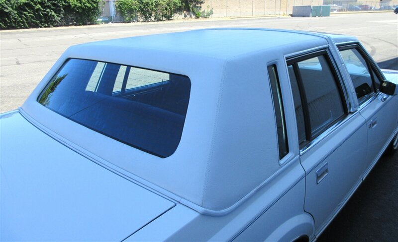 1985 Lincoln Town Car   - Photo 27 - Bohemia, NY 11716