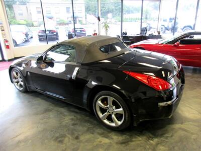 2006 Nissan 350Z Enthusiast Edition   - Photo 21 - Bohemia, NY 11716