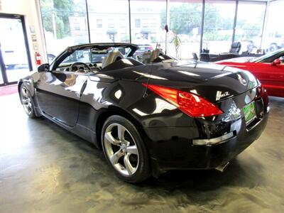 2006 Nissan 350Z Enthusiast Edition   - Photo 3 - Bohemia, NY 11716