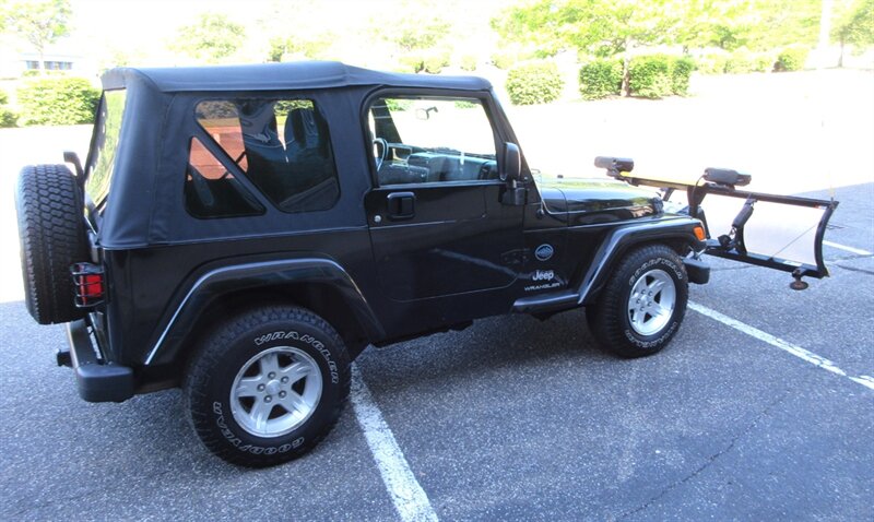 2005 Jeep Wrangler X   - Photo 12 - Bohemia, NY 11716