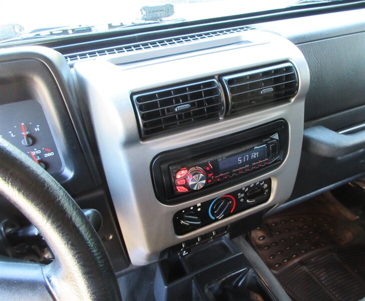 2005 Jeep Wrangler X   - Photo 46 - Bohemia, NY 11716