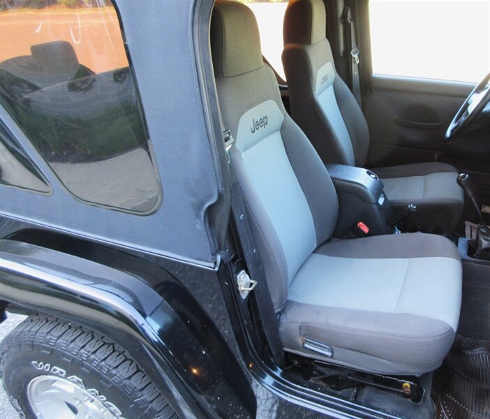 2005 Jeep Wrangler X   - Photo 57 - Bohemia, NY 11716