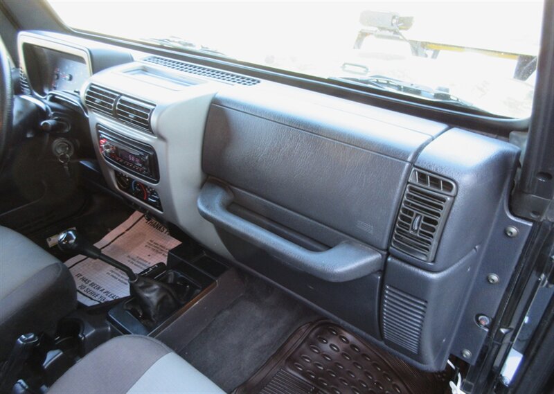 2005 Jeep Wrangler X   - Photo 48 - Bohemia, NY 11716
