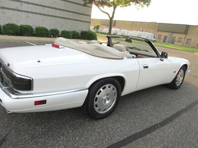 1996 Jaguar XJS Convertible   - Photo 31 - Bohemia, NY 11716