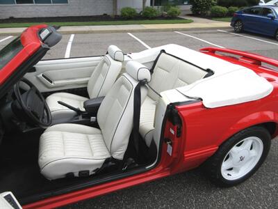 1992 Ford Mustang LX 5.0  Convertible - Photo 31 - Bohemia, NY 11716