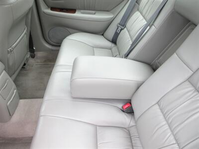 2000 Lexus ES 300   - Photo 48 - Bohemia, NY 11716