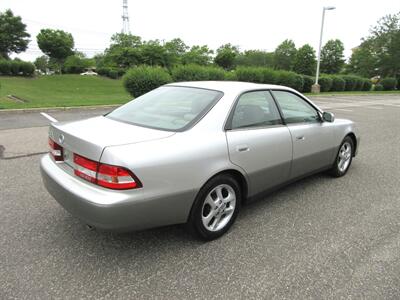 2000 Lexus ES 300   - Photo 8 - Bohemia, NY 11716