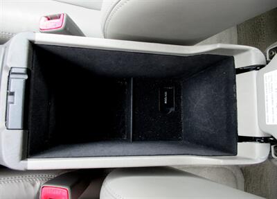 2000 Lexus ES 300   - Photo 35 - Bohemia, NY 11716