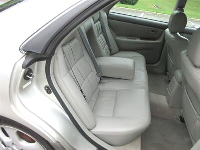 2000 Lexus ES 300   - Photo 53 - Bohemia, NY 11716