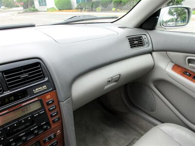 2000 Lexus ES 300   - Photo 39 - Bohemia, NY 11716