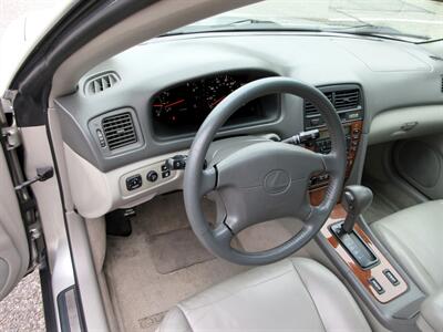 2000 Lexus ES 300   - Photo 31 - Bohemia, NY 11716