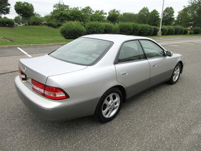 2000 Lexus ES 300   - Photo 12 - Bohemia, NY 11716