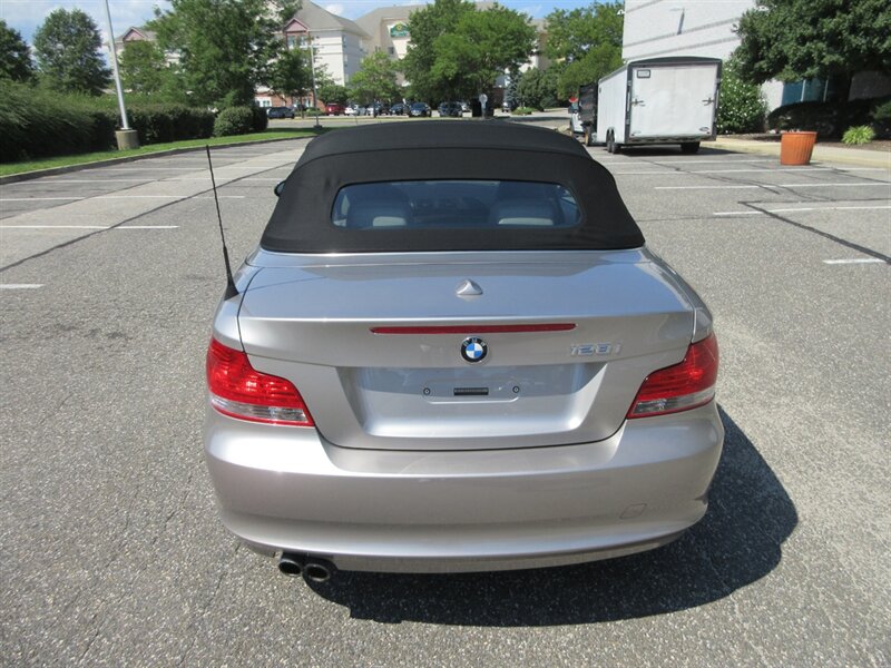 2009 BMW 128i   - Photo 18 - Bohemia, NY 11716