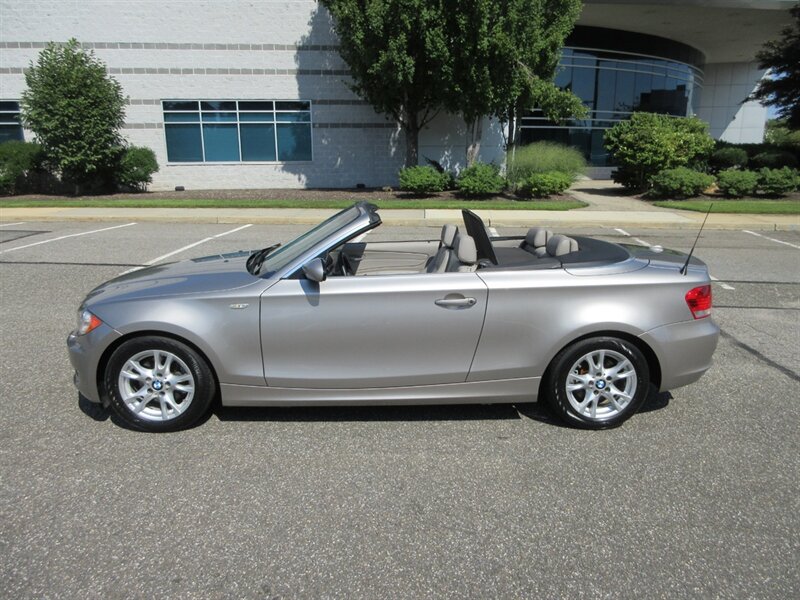 2009 BMW 128i   - Photo 9 - Bohemia, NY 11716