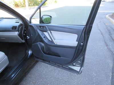 2014 Subaru Forester 2.5i Premium - Photo 49 - Bohemia, NY 11716
