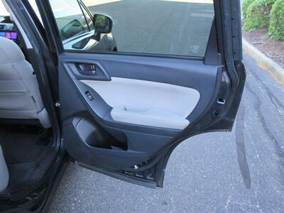 2014 Subaru Forester 2.5i Premium - Photo 45 - Bohemia, NY 11716