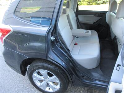 2014 Subaru Forester 2.5i Premium - Photo 44 - Bohemia, NY 11716