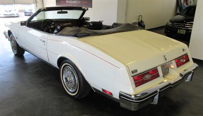 1985 Buick Riviera Convertible   - Photo 7 - Bohemia, NY 11716