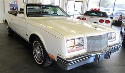 1985 Buick Riviera Convertible   - Photo 6 - Bohemia, NY 11716