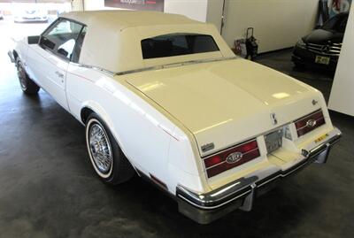 1985 Buick Riviera Convertible   - Photo 13 - Bohemia, NY 11716